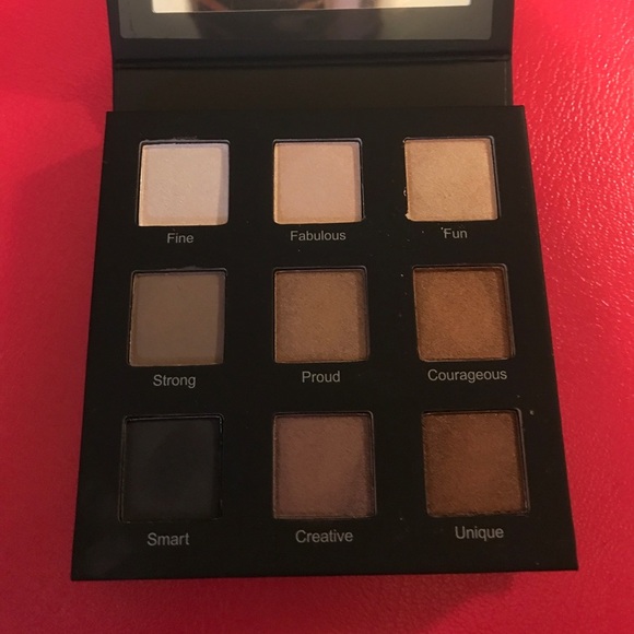 Realher I Shadow Palette - Picture 1 of 4